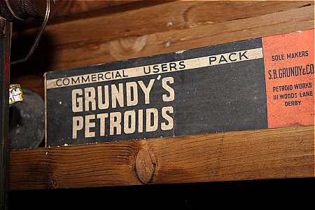 GRUNDYS PETROIDS - click to enlarge